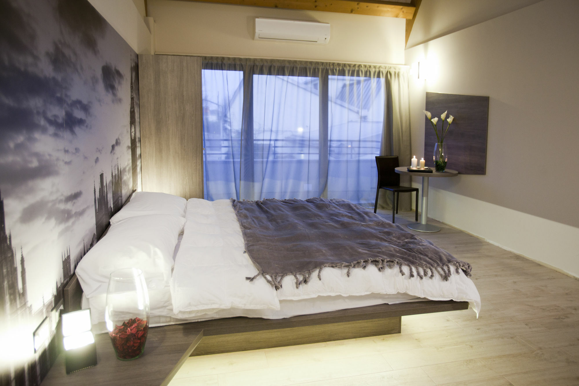 Hotel Seven Rooms Милан Экстерьер фото